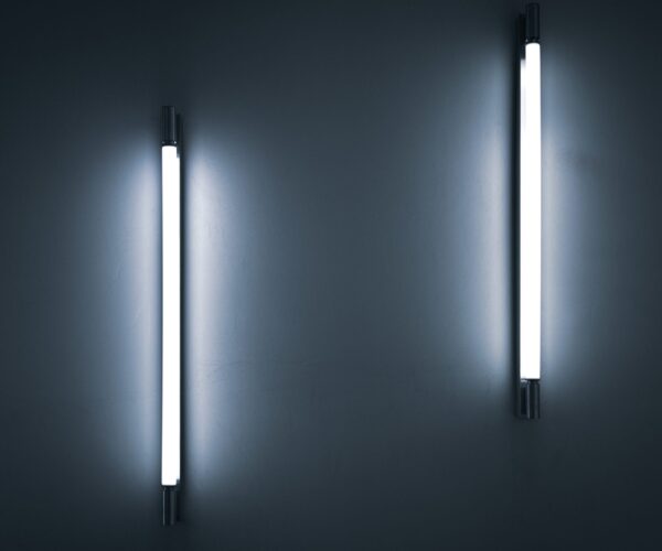 LED TUBE LIGHT
