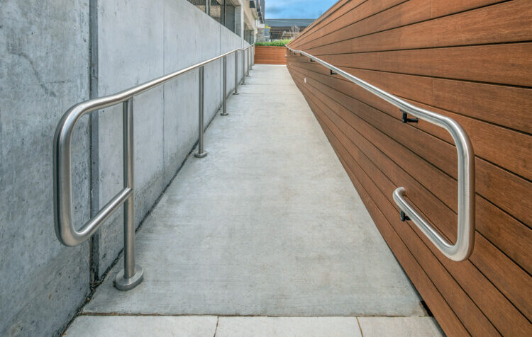 aluminium Hand Rails Wall Facings